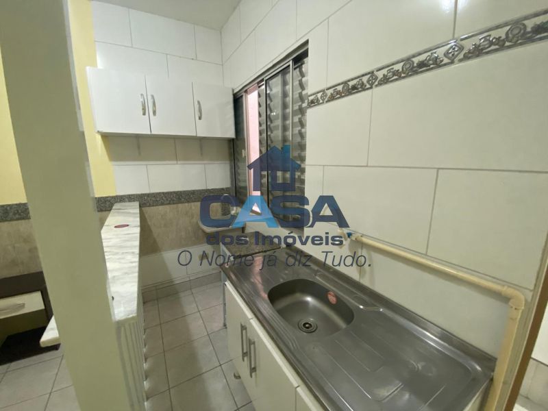 Kitnet no Centro de São Roque!