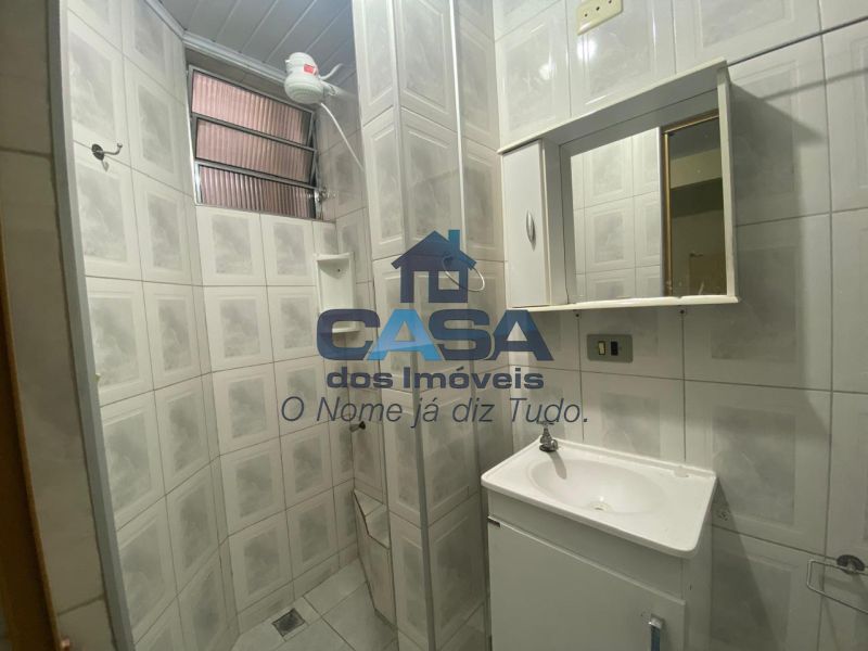 Kitnet no Centro de São Roque!