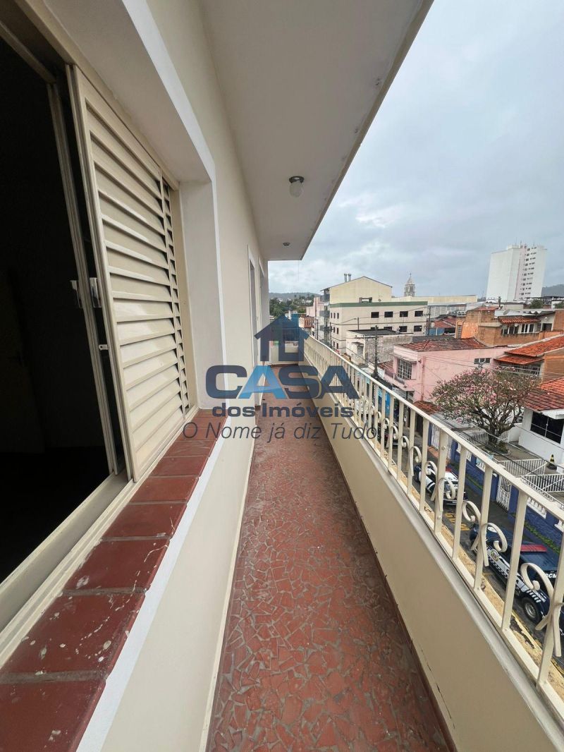 Amplo Apartamento | Centro