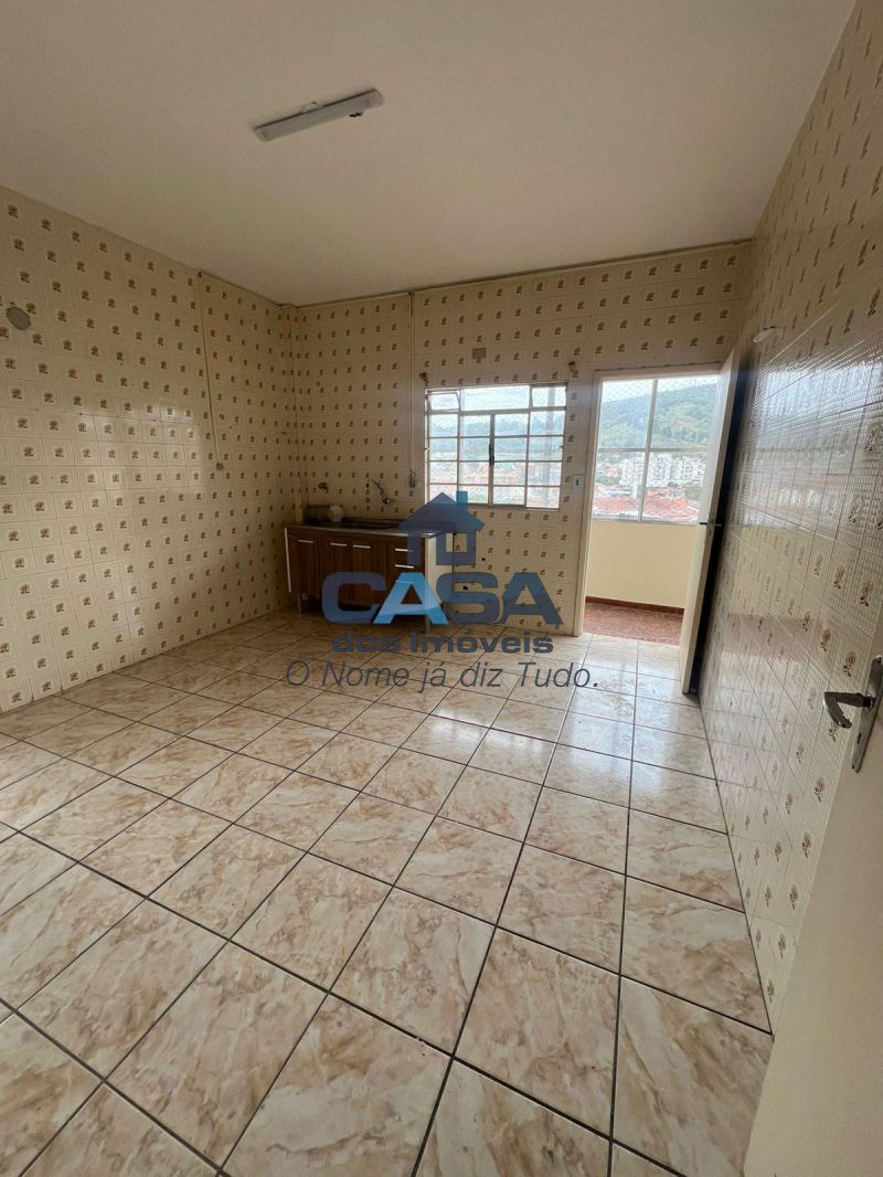 Amplo Apartamento | Centro