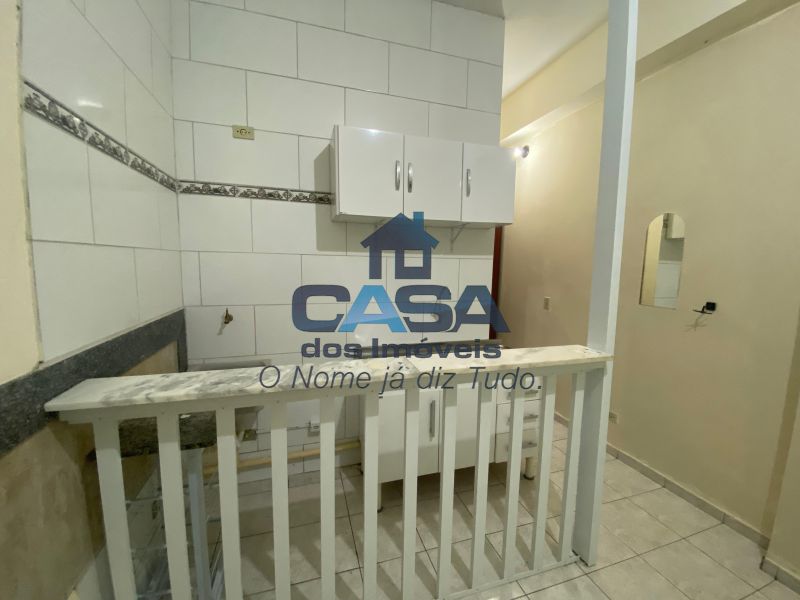 Kitnet no Centro de São Roque!