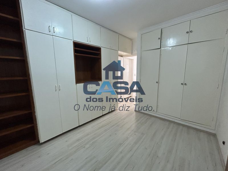 Kitnet no Centro de São Roque!