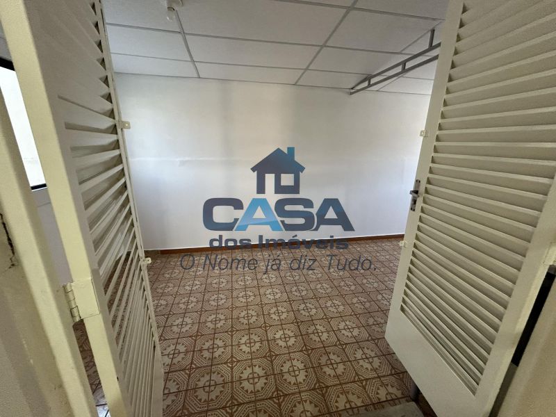 Kitnet no Centro de São Roque!