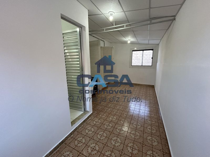 Kitnet no Centro de São Roque!