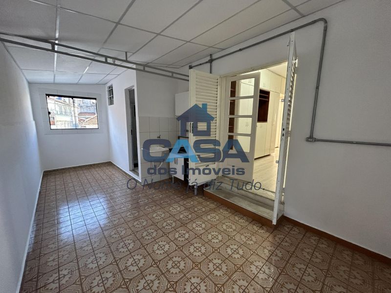 Kitnet no Centro de São Roque!