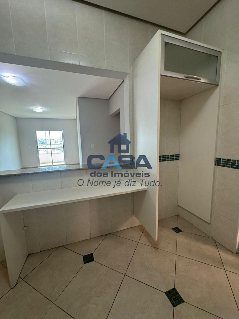 Apartamento com 3 dormitórios e elevador!