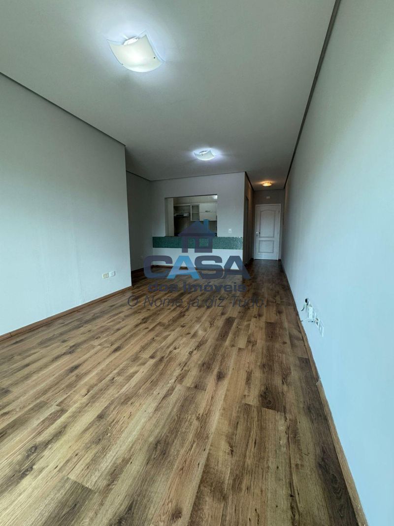 Apartamento com 3 dormitórios e elevador!