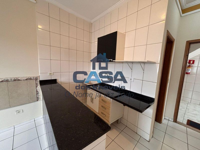 Kitnet no Centro de São Roque!