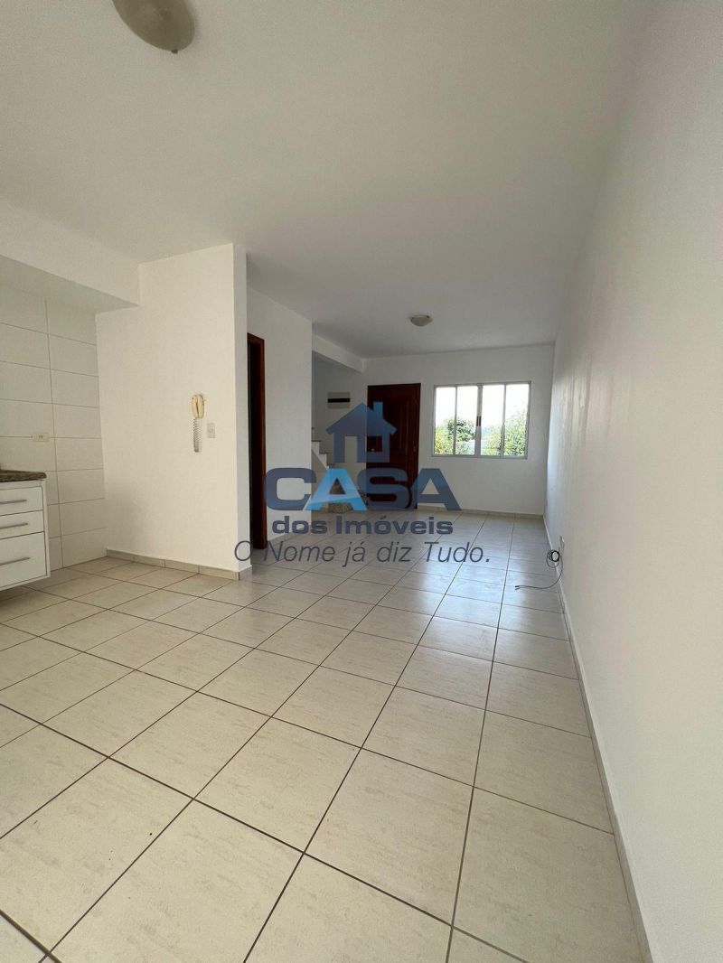 Ótimo Sobrado em Condomínio Fechado!