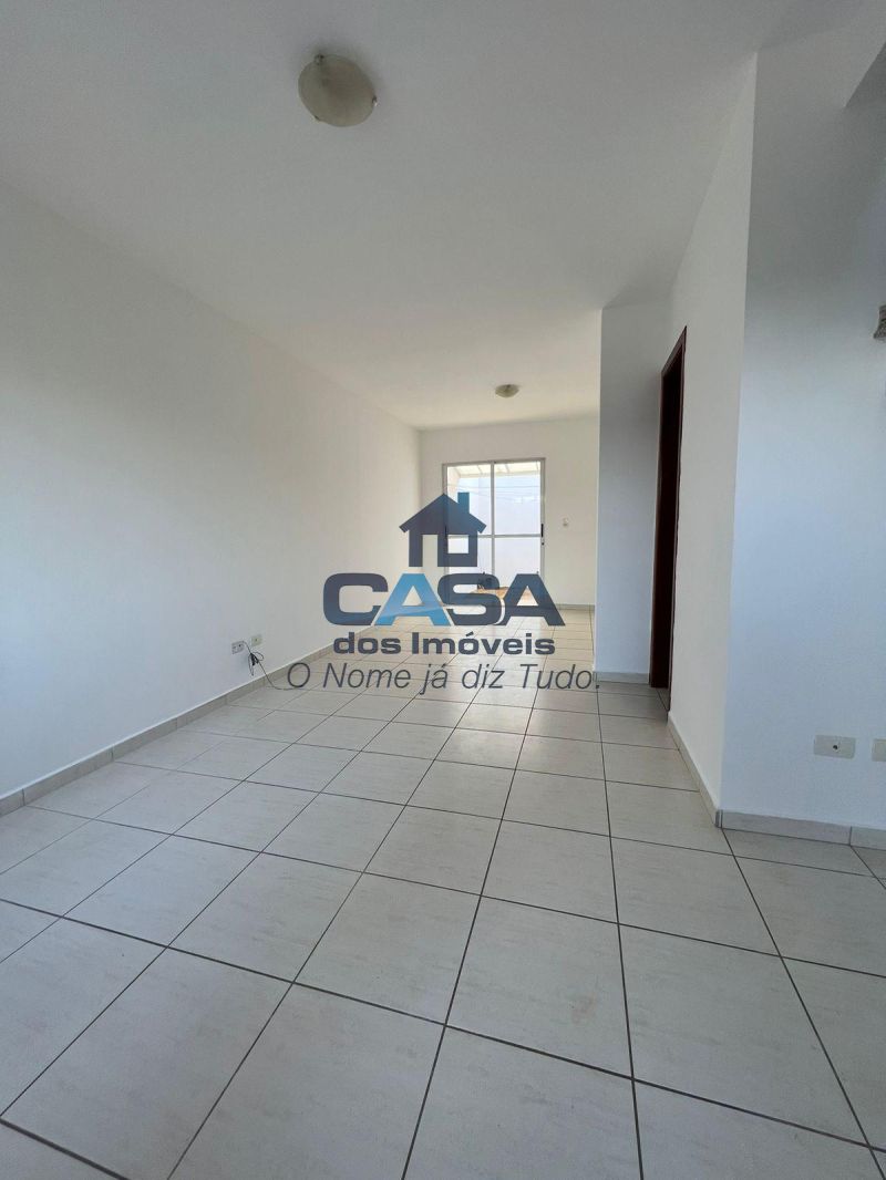 Ótimo Sobrado em Condomínio Fechado!