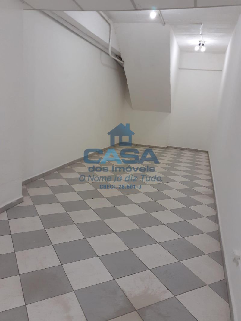 Excelente Loja N° 08 - Subsolo - Galeria Raposão!