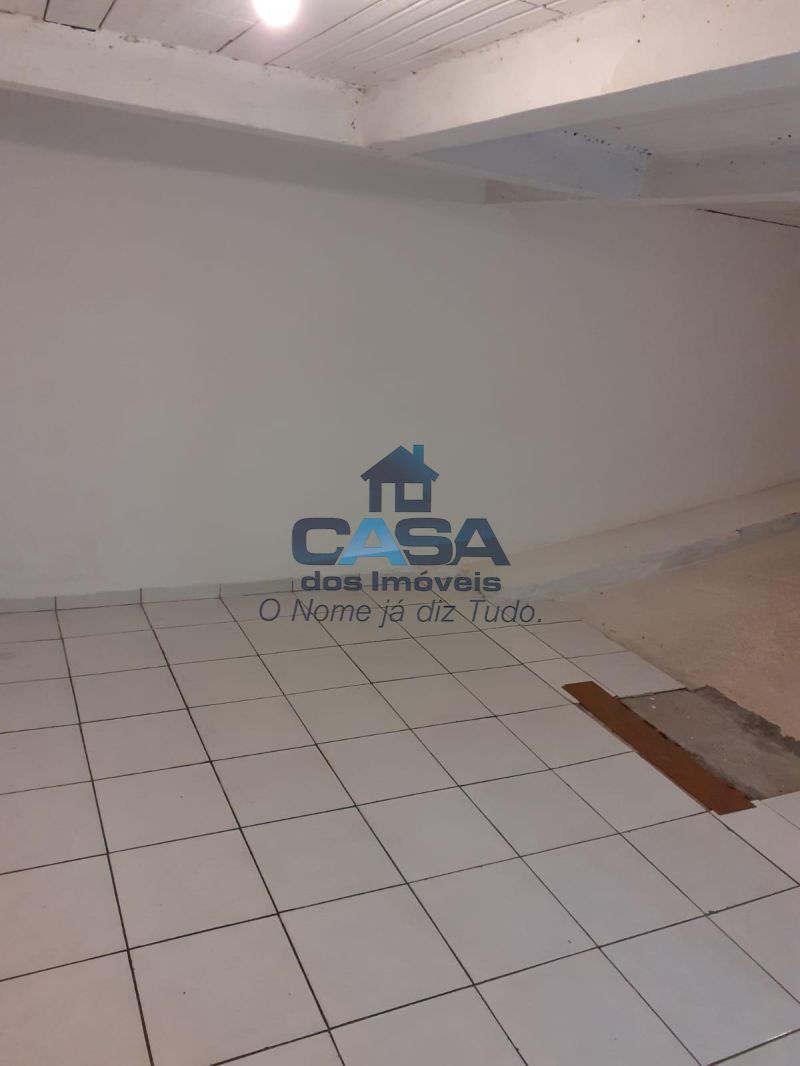 Excelente Loja N° 17 - Subsolo - Galeria Raposão!