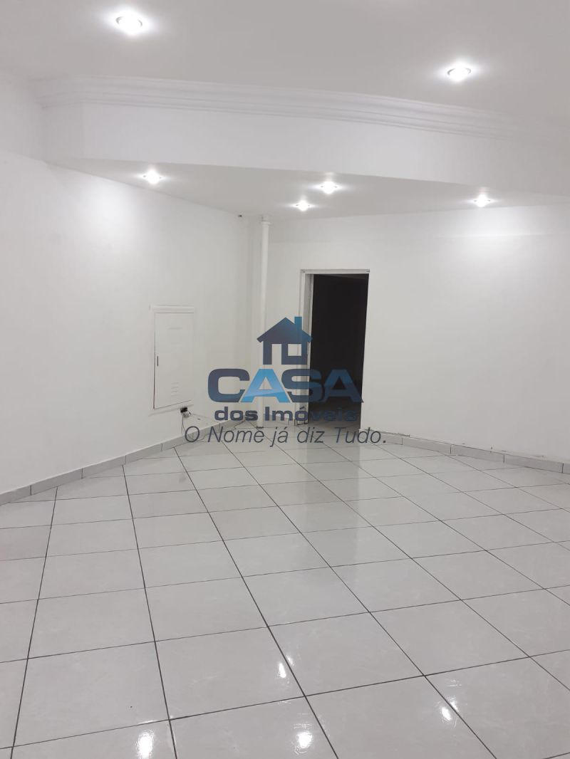 Excelente Loja N° 17 - Subsolo - Galeria Raposão!