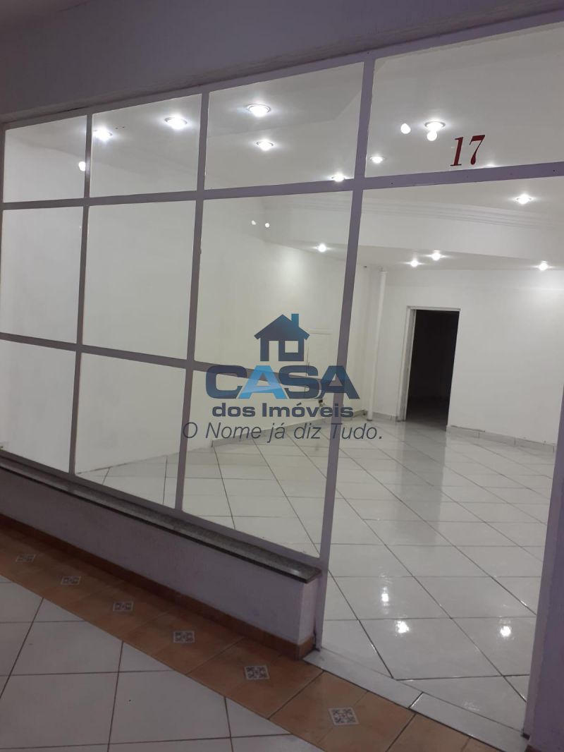 Excelente Loja N° 17 - Subsolo - Galeria Raposão!