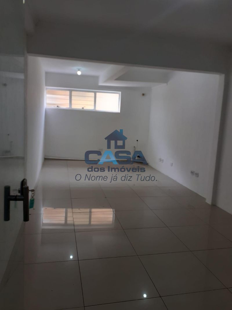 Excelente Loja N° 23 - Térrea - Galeria Raposão!