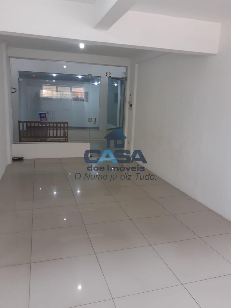 Excelente Loja N° 23 - Térrea - Galeria Raposão!