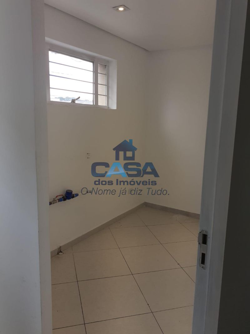 Excelente Loja N° 24/25 - Térrea - Galeria Raposão!