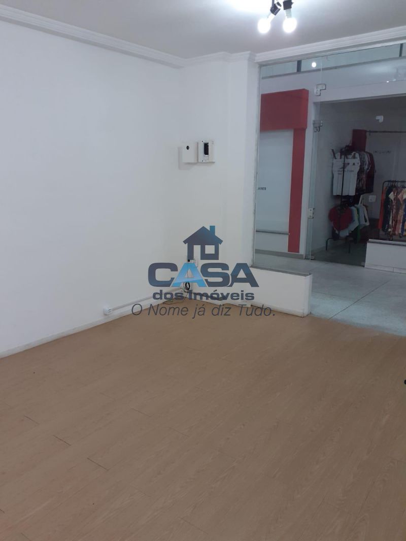 Excelente Loja N° 33 - Térrea - Galeria Raposão!