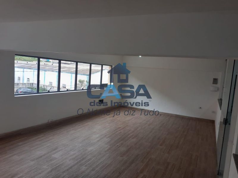 Excelente Loja N° 41/42/43 - 1° andar - Galeria Raposão!