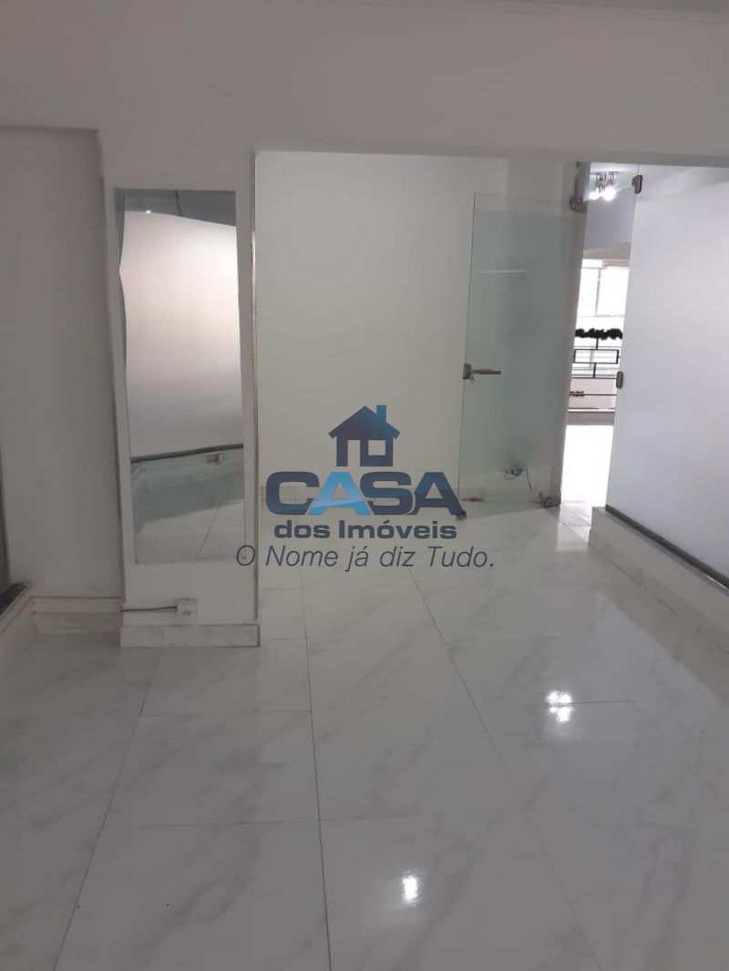 Excelente Loja N° 48 - 1° andar - Galeria Raposão!