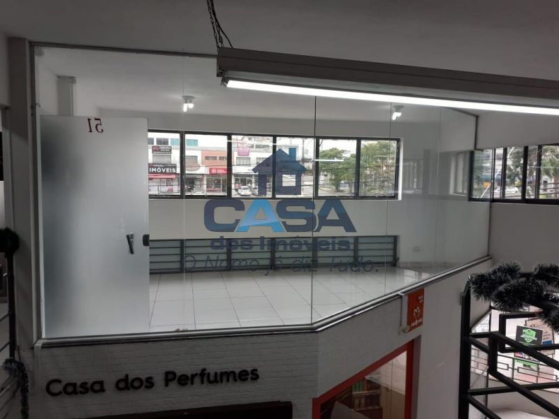 Excelente Loja N° 51 - 1° andar - Galeria Raposão!