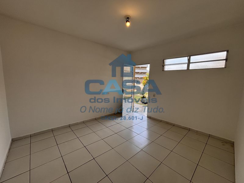 Apartamento Térreo | Av. Brasil