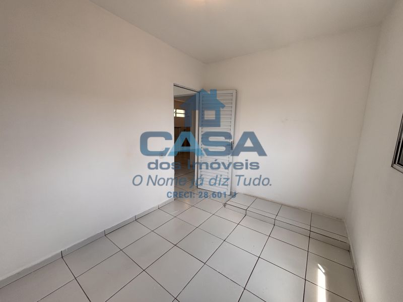 Apartamento Térreo | Av. Brasil