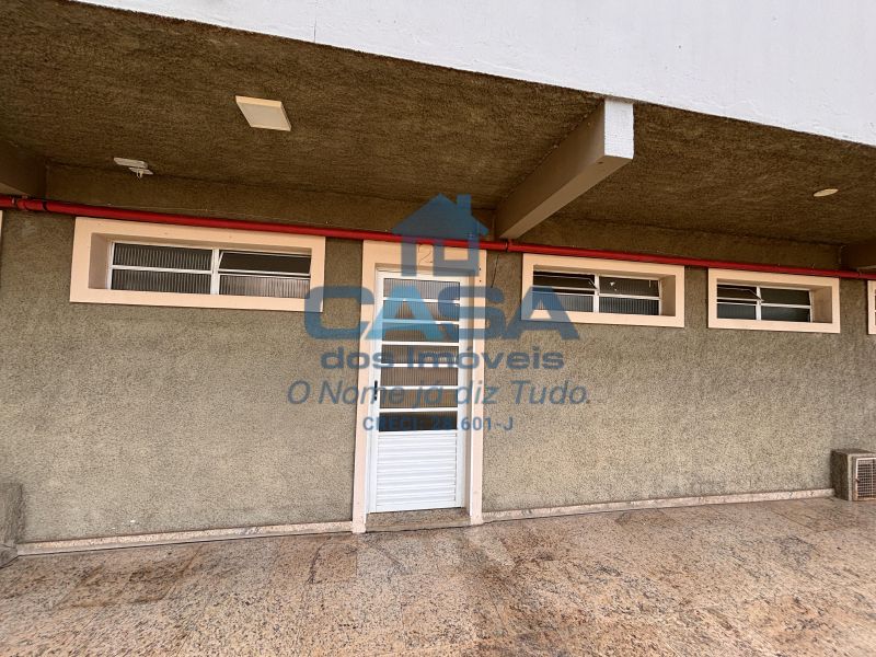 Apartamento Térreo | Av. Brasil