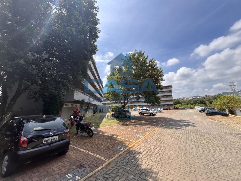 Apartamento Térreo | Av. Brasil