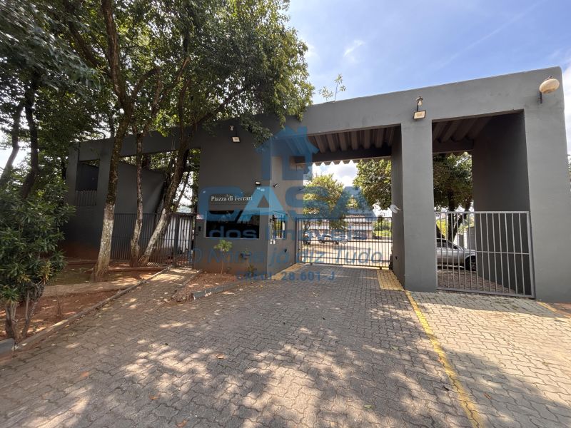 Apartamento Térreo | Av. Brasil