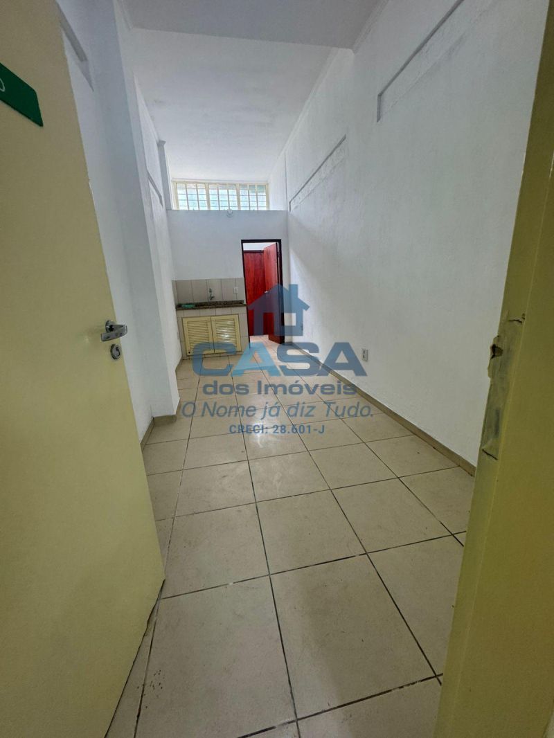 Salão no Centro de São Roque!