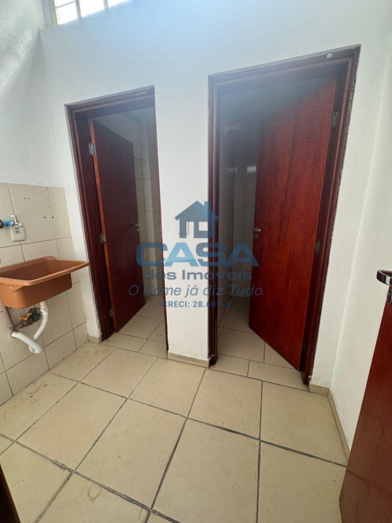 Salão no Centro de São Roque!