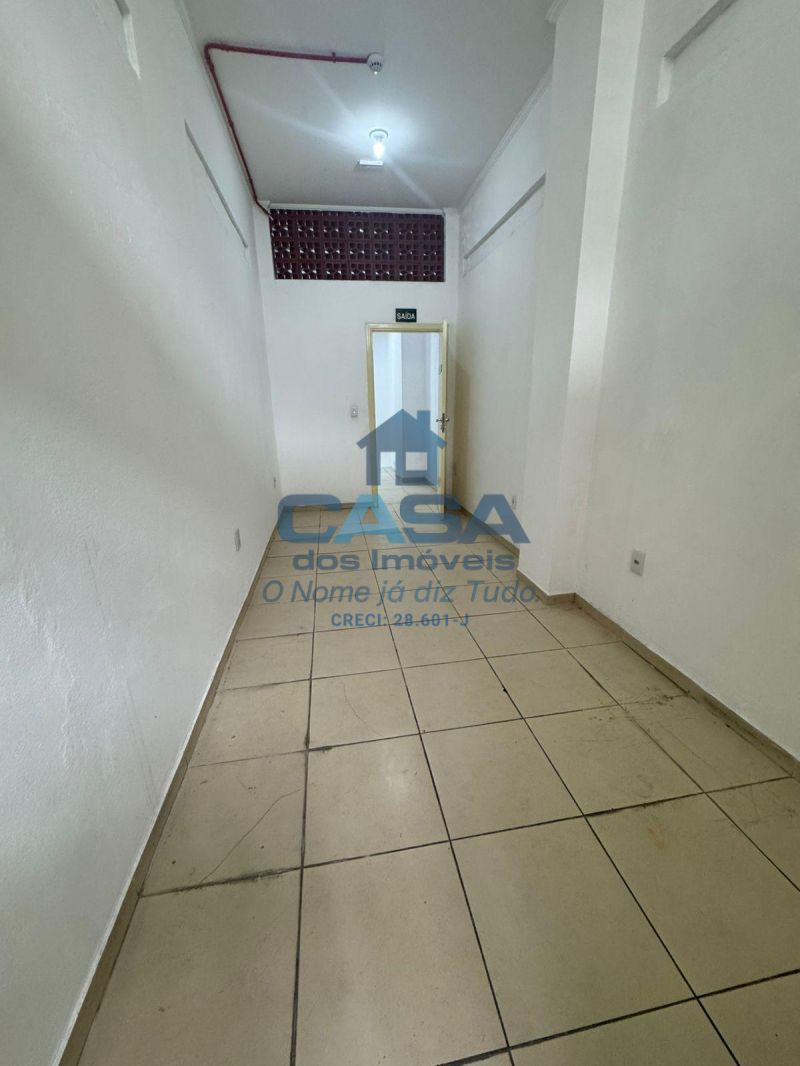 Salão no Centro de São Roque!