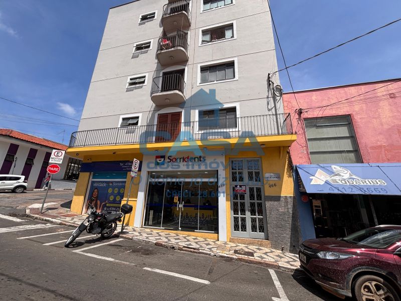 Apartamento Amplo no Centro! 
