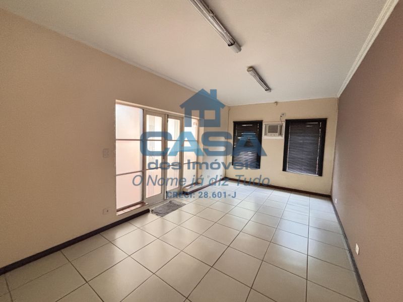 Sala Comercial no Centro de São Roque!