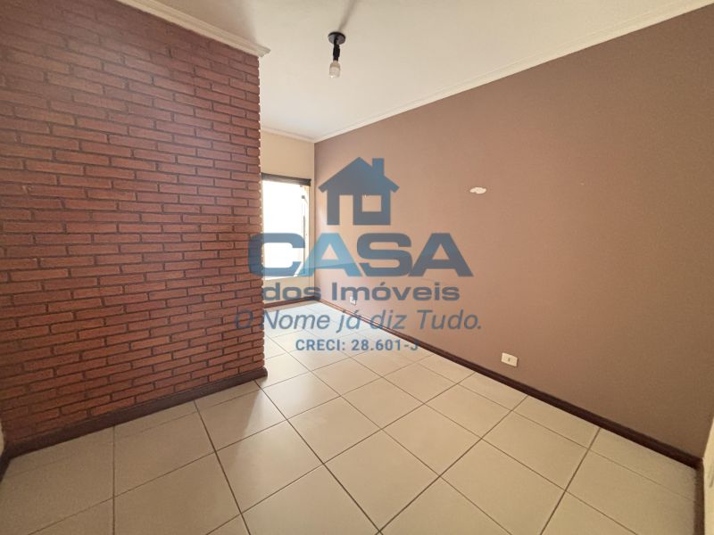 Sala Comercial no Centro de São Roque!