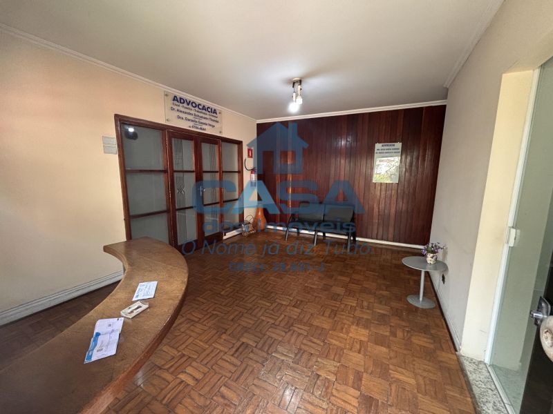 Sala Comercial no Centro de São Roque!