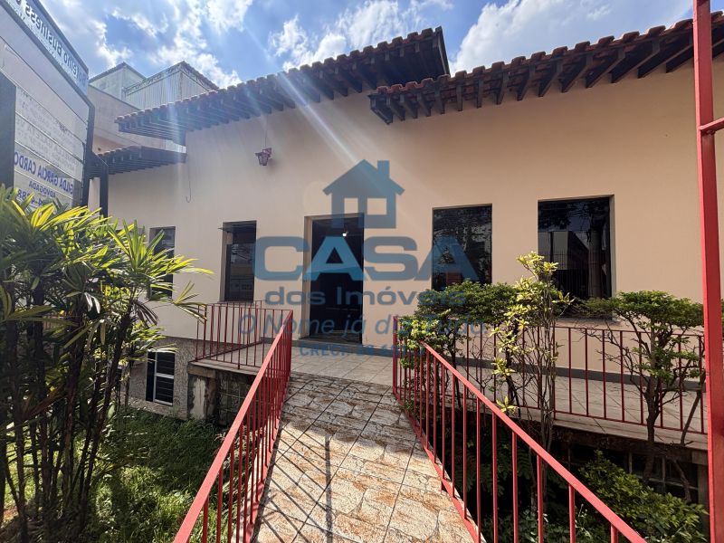 Sala Comercial no Centro de São Roque!