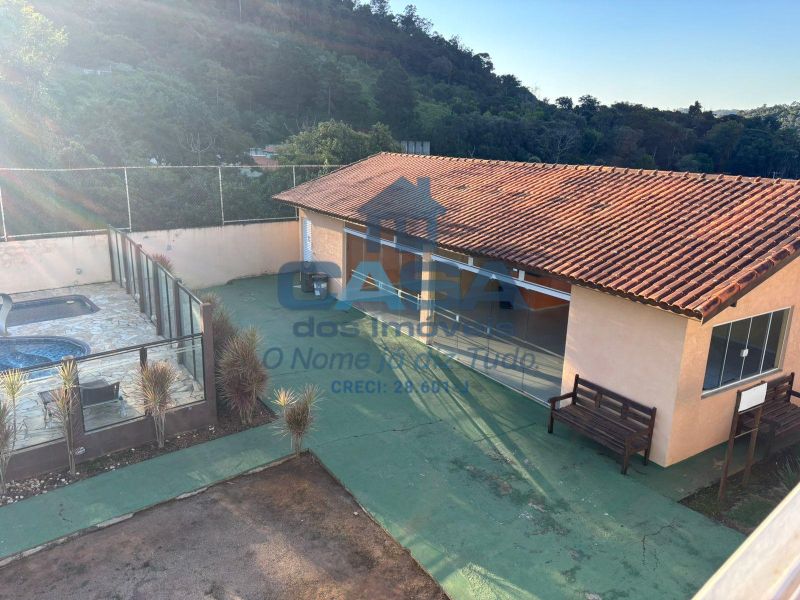 Ótimo Sobrado Semi Mobiliado em Condomínio Fechado!