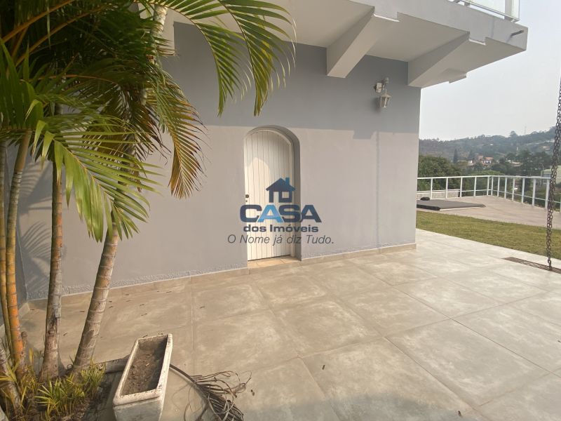 Linda Casa Com Jacuzzi