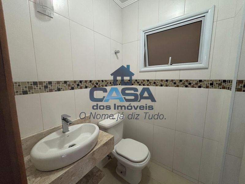 Apartamento com Elevador no Centro!