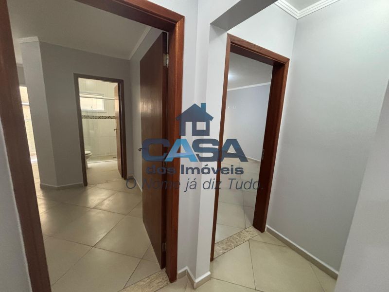 Apartamento com Elevador no Centro!