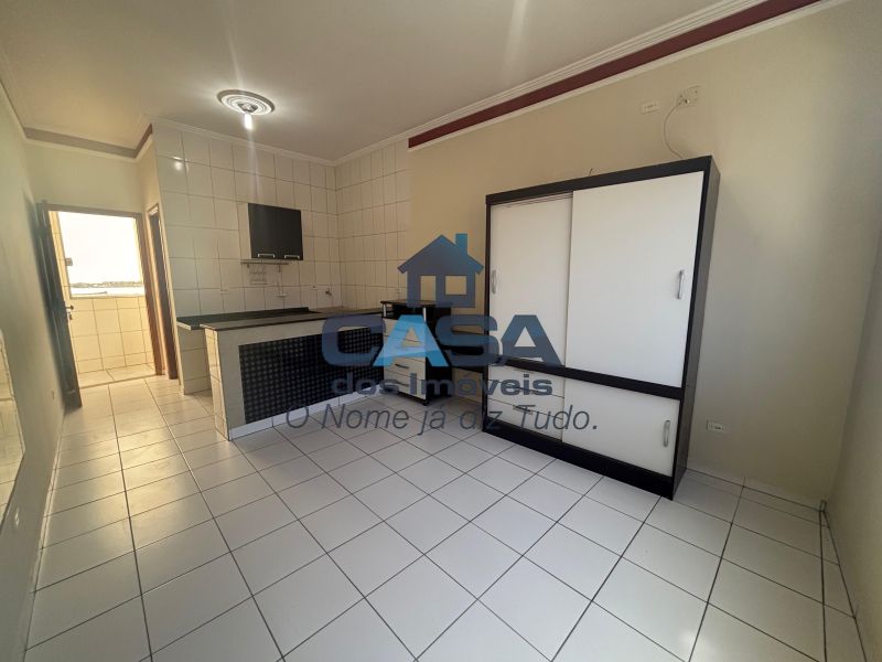 Kitnet no Centro de São Roque!