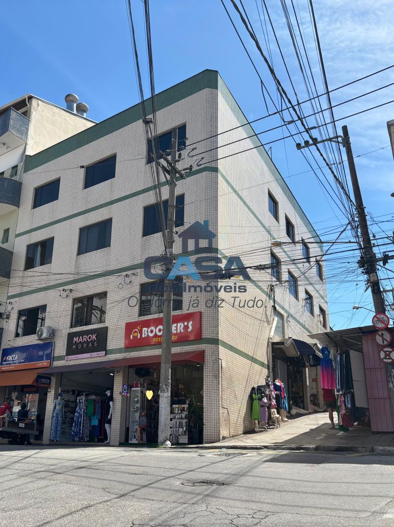 Kitnet no Centro de São Roque!