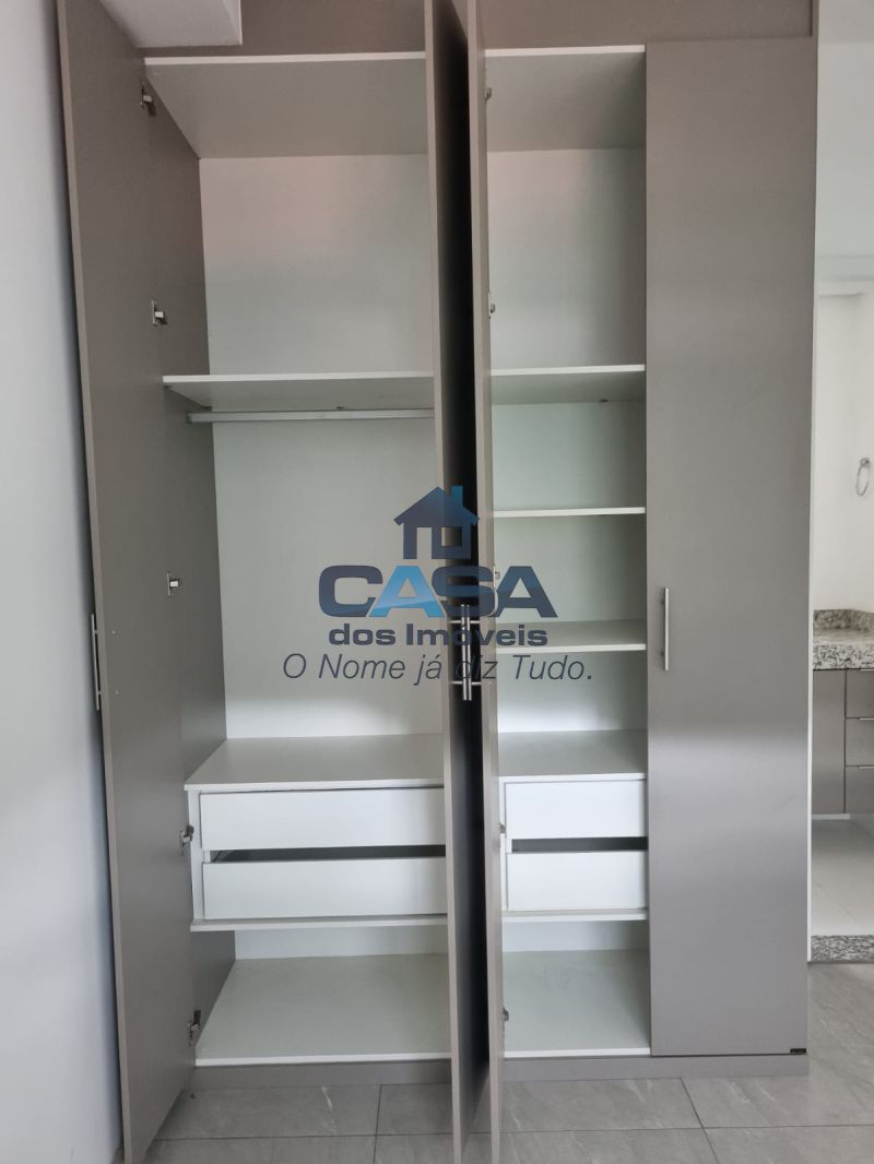 Apartamento Cobertura no Condomínio Bella Milão.