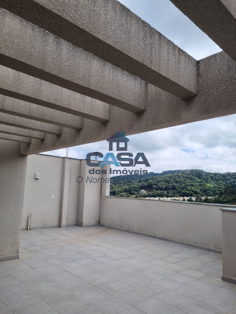 Apartamento Cobertura no Condomínio Bella Milão.