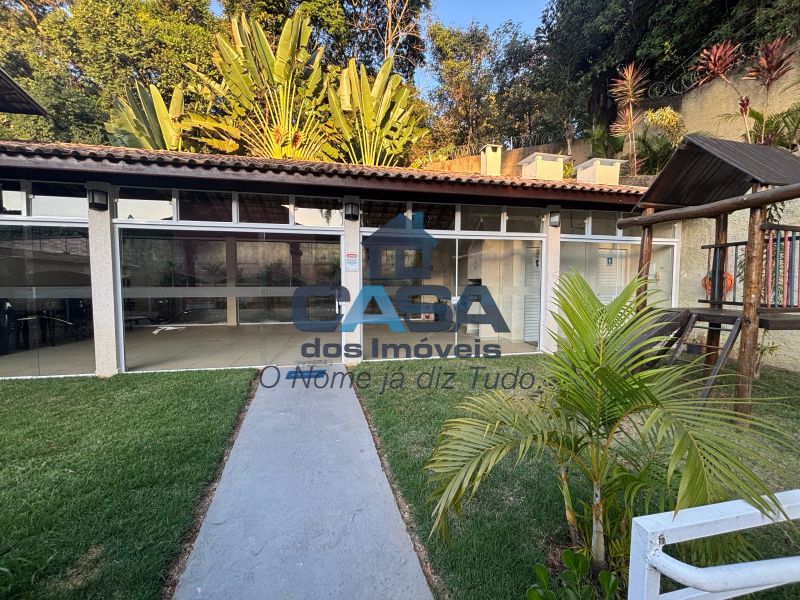 Casa em Condomínio!