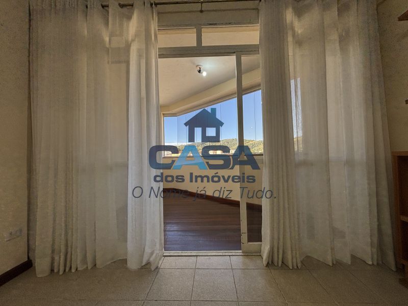 Excelente Apartamento com elevador | Centro