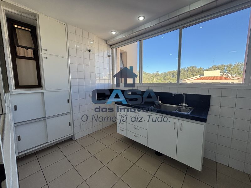 Excelente Apartamento com elevador | Centro