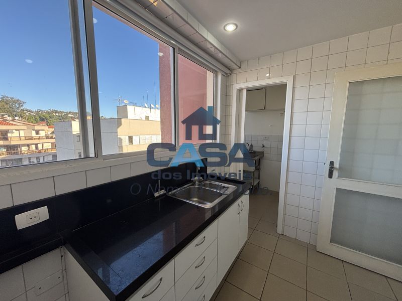 Excelente Apartamento com elevador | Centro